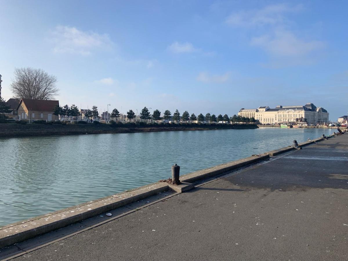 Hauteurs De Trouville - Studio Avec Terrasse Au Calme Екстер'єр фото